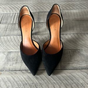 VINCE Suede Pumps